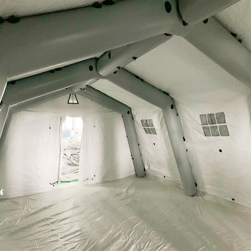 Niskotlačni višenamjenski šator na napuhavanje srednje veličine 5,6 x 7,55 m